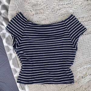 BRANDY MELVILLE stripes off the shoulder short sleeve